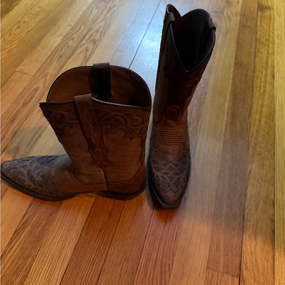 Ariat Brown Western Boots - Picture 2 of 4